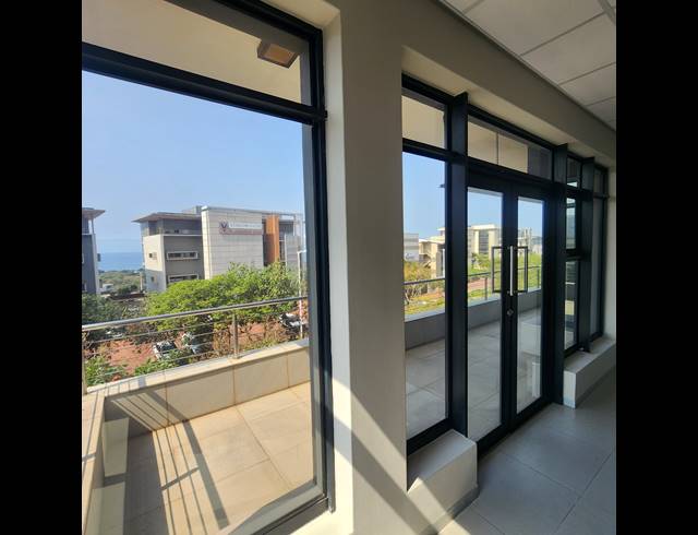 138M² OFFICE TO LET IN UMHLANGA RIDGE